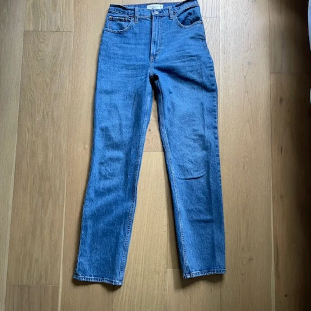 Abercrombie & Fitch Women's High Rise Jeans - Blue - Picture 4 of 6